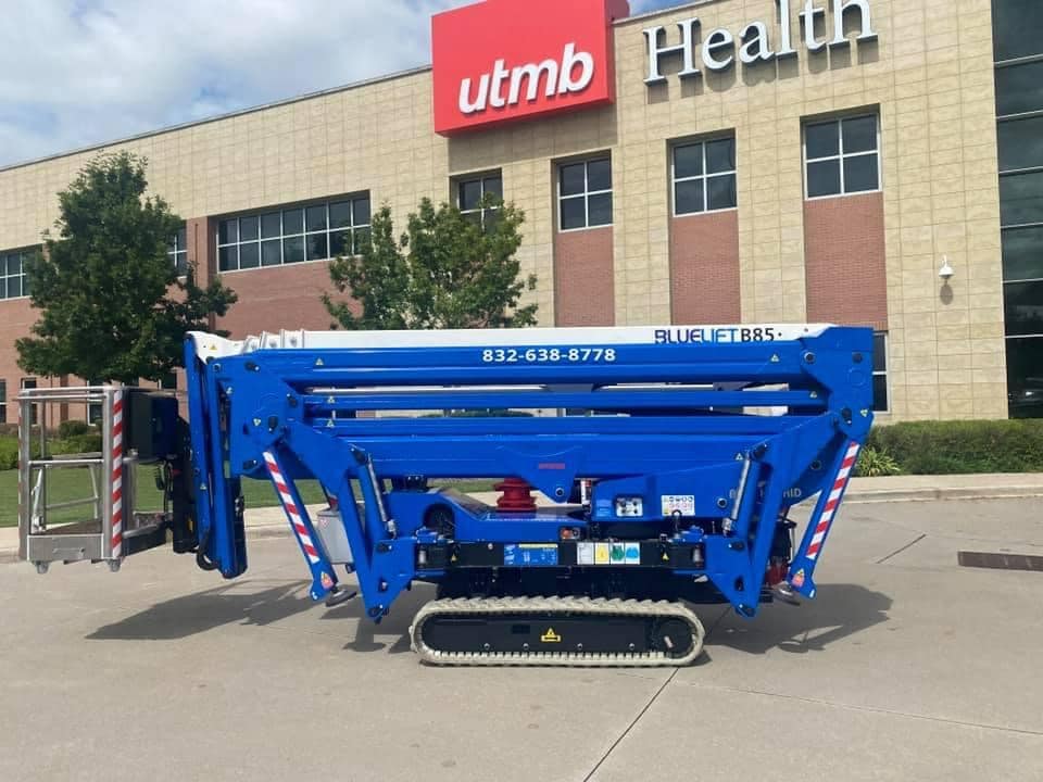 We offer the best Downtown Houston boom lift rental services in your area. Therefore give us a call and we will deliver the atrium lift rental you seek across the lone star state of Texas.